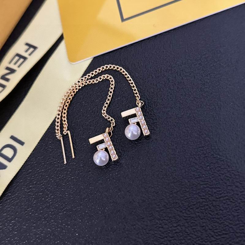 Fendi earring 10lyr27 (5)